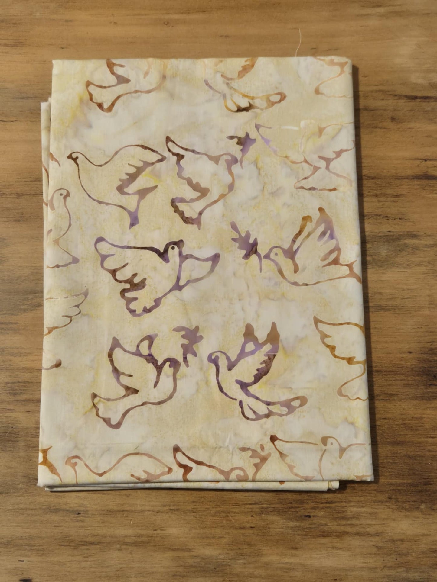 1m Christmas Batik - Cream Doves